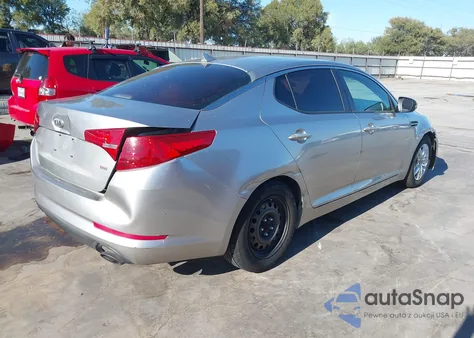 2011 Kia Optima Lx z USA, uszkodzony, nr VIN KNAGM4A73B5081097